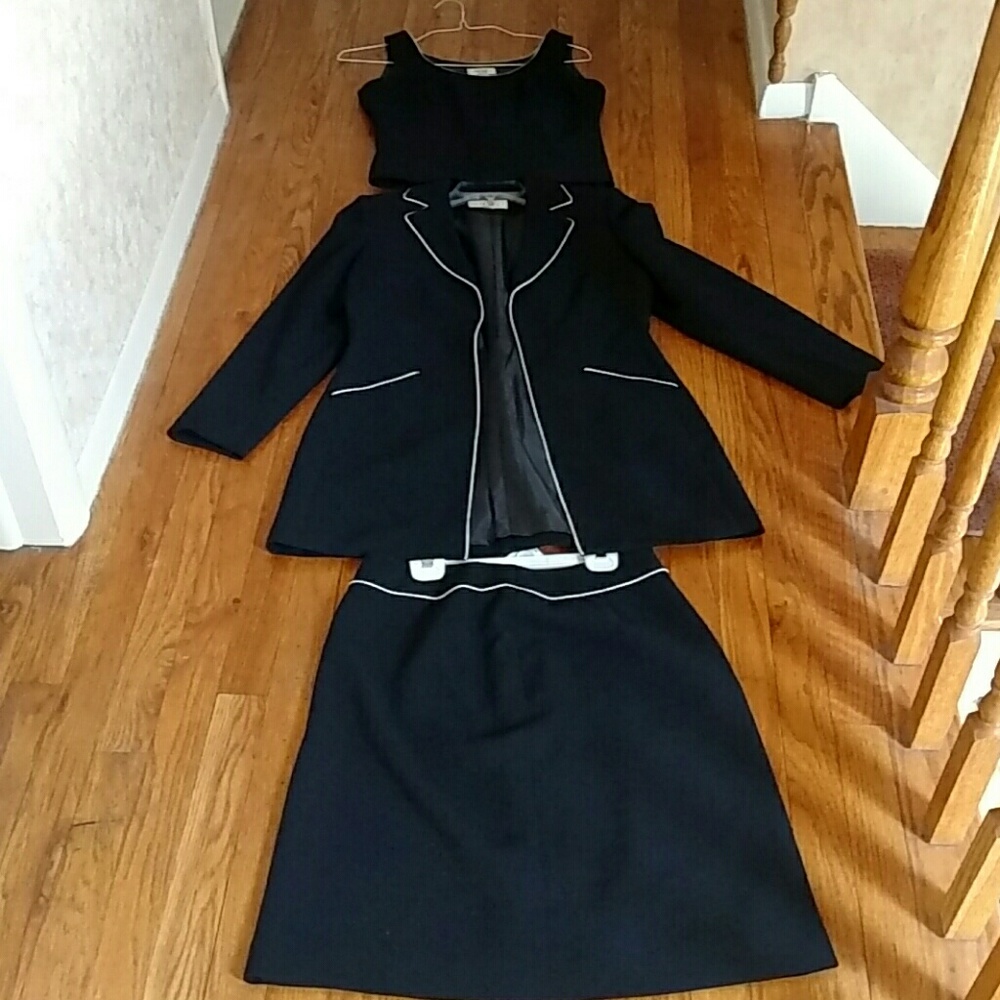 3 piece skirt suit